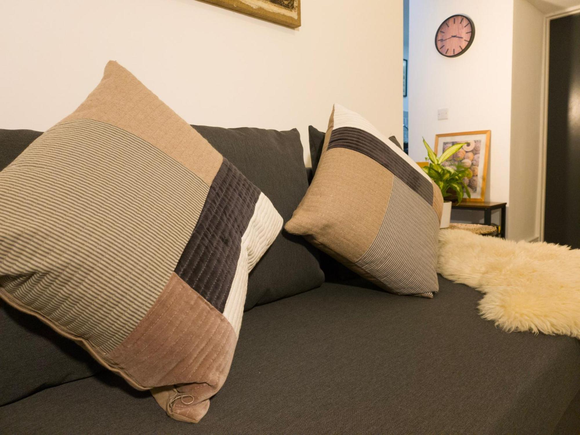 Plenty Of Parking Available; 3 Bedroom Apartment By Property Promise Cardiff Exteriér fotografie
